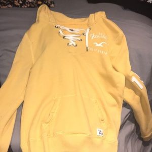 Yellow sweatshirt